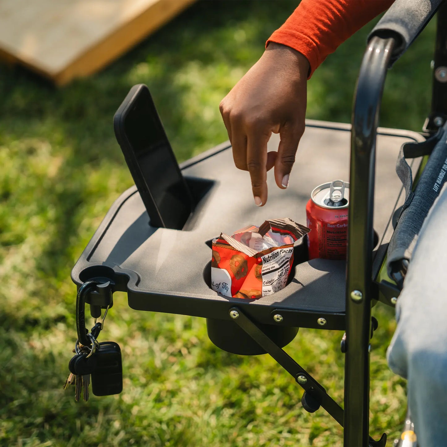 Freestyle Rocker™ with Side Table
